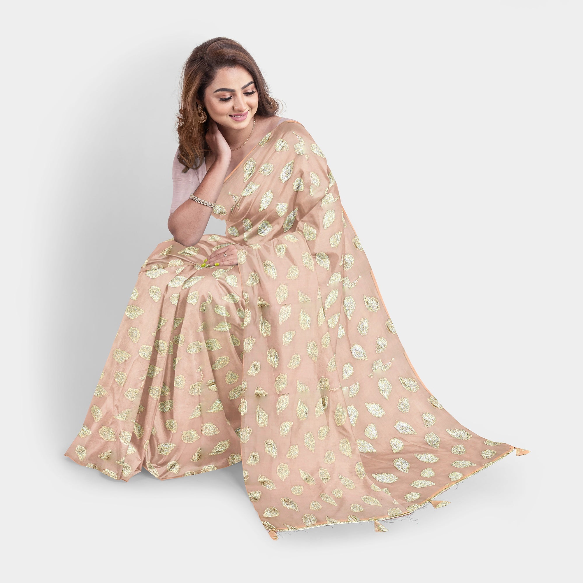 Pink Color Chiffon Saree with golden leaves and running Pallu. - TheHangr